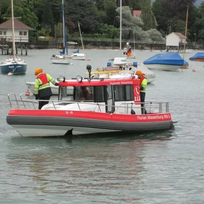 Mehrzweckboot